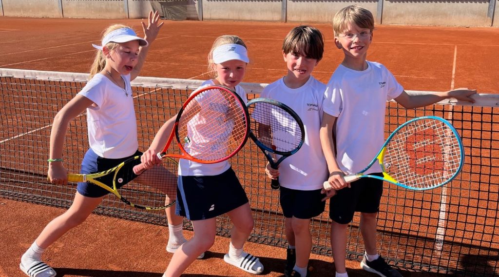 In den gemischten Dunlop Spielklassen spielen die jüngsten Mitglieder des Tennisclubs Pfarrkirchen.